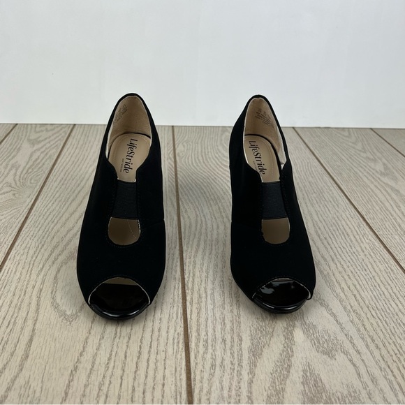 LifeStride Women's Carla Cut Out Peep Toe Bootie 7W Black - Picture 2 of 8